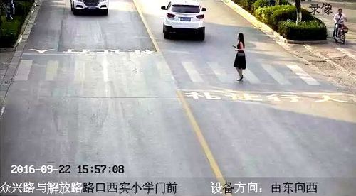 不礼让斑马线？两张照片锁定你！-4